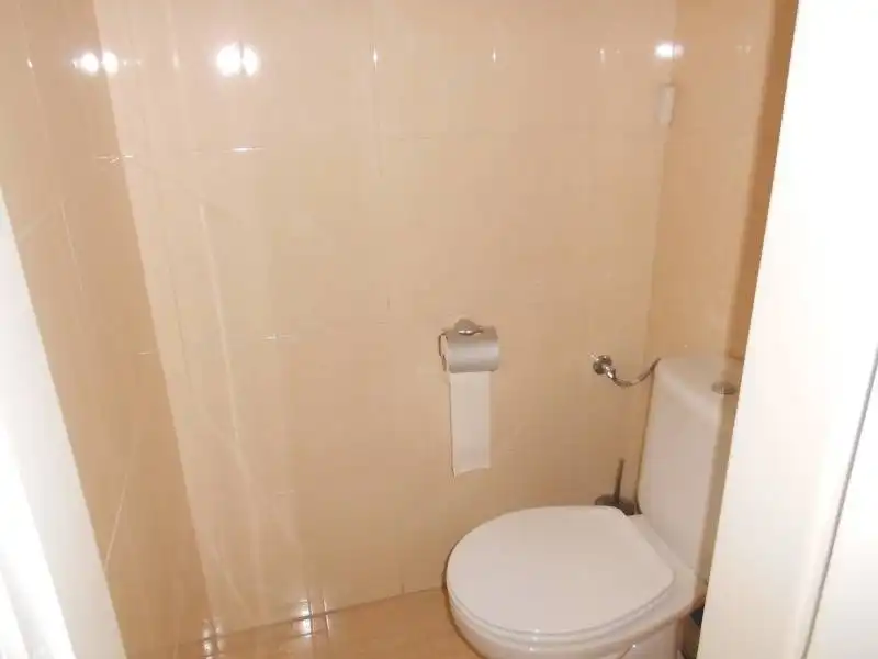Baño de Oficina de alquiler en Murcia
