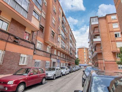 Exterior view of Flat for sale in Valladolid Capital  with Heating and Parquet flooring