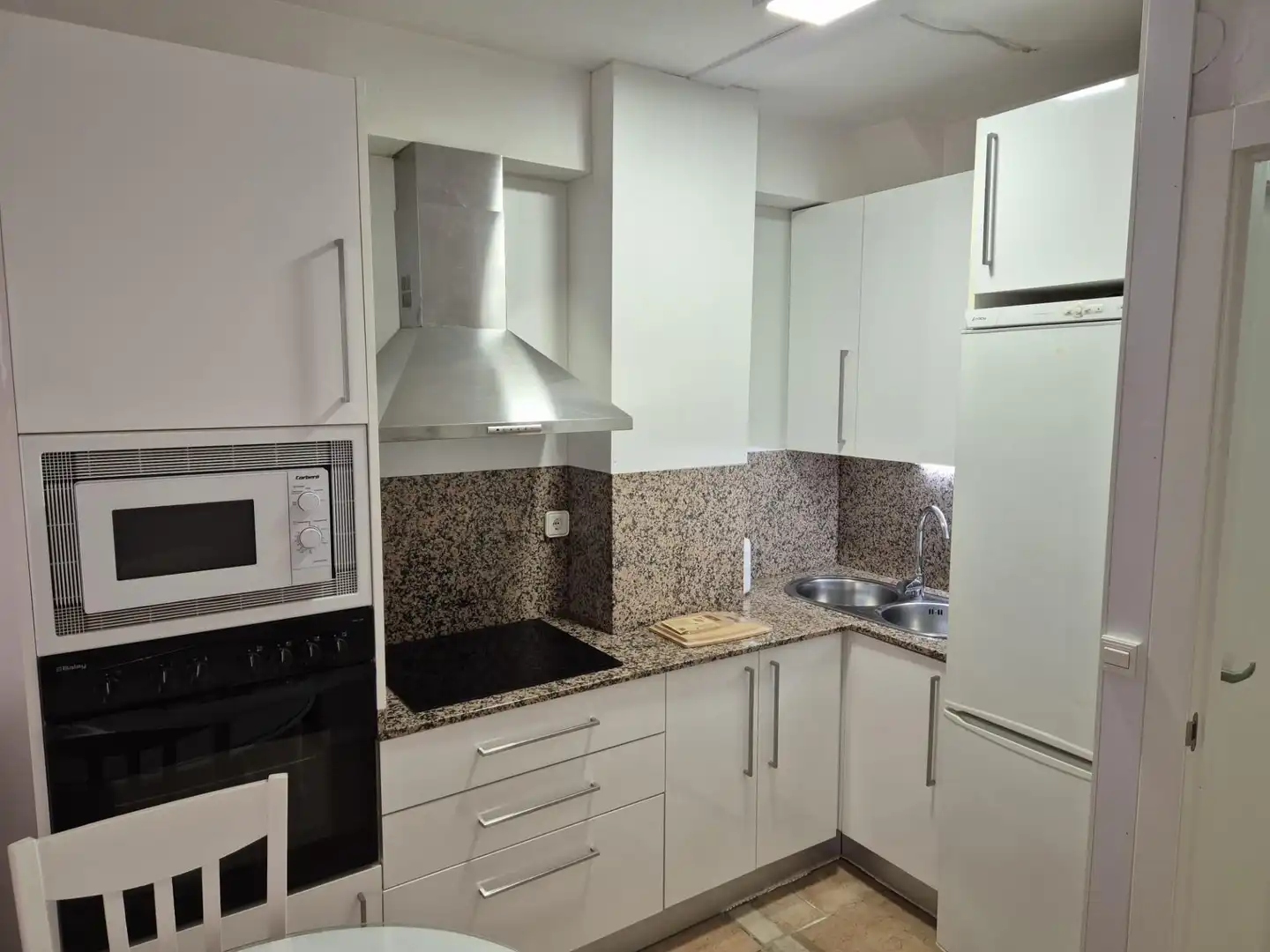 Küche von Wohnung zur untervermieten in Granada mit Balkon