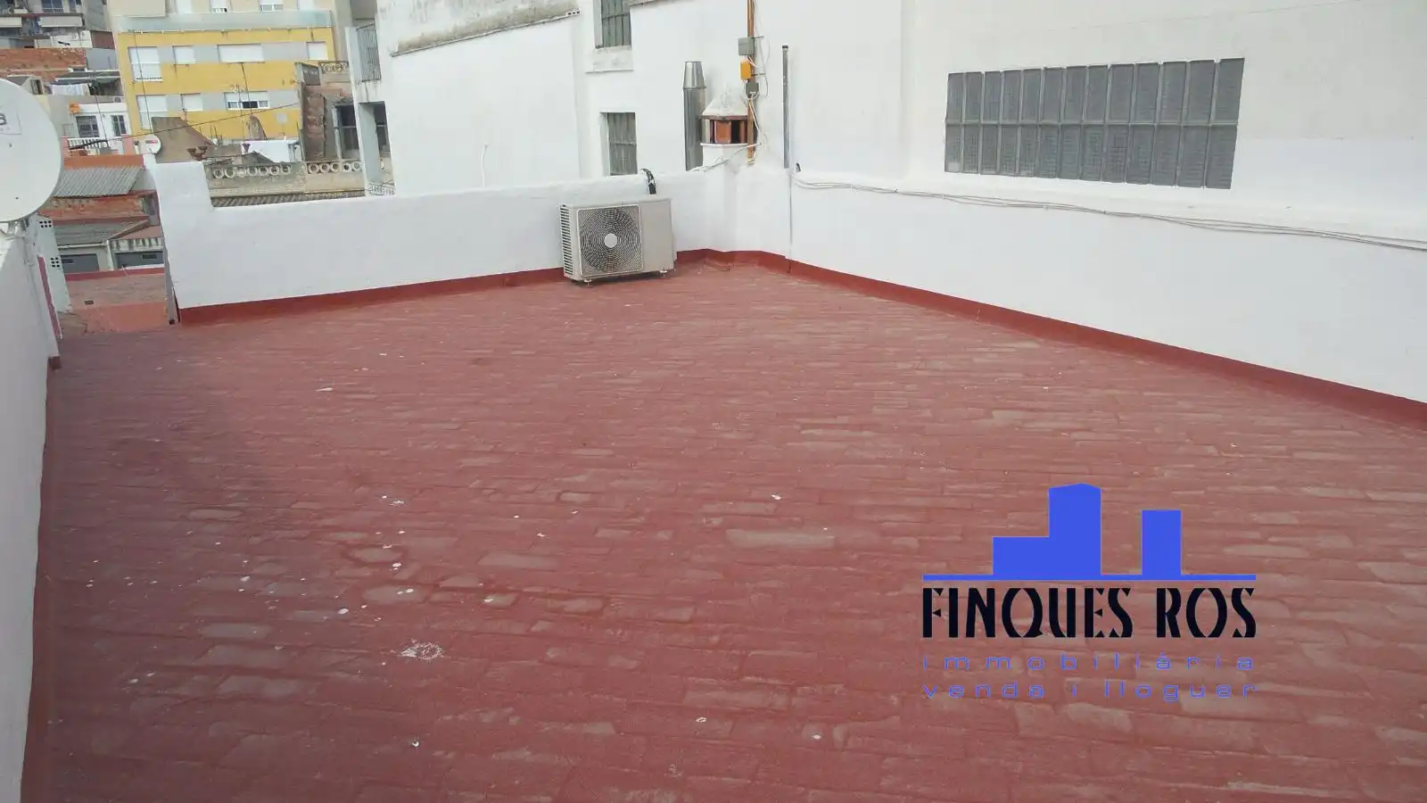 Terrassa de Casa adosada en venda en Vinaròs amb Aire condicionat, Calefacció i Jardí privat