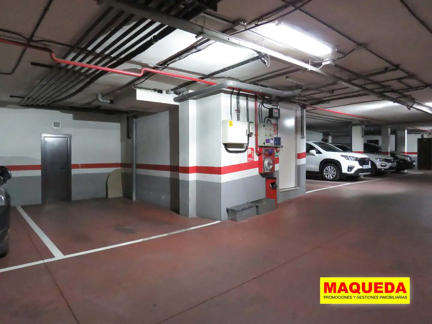 Parkplatz von Maisonette zum Verkauf in Alcorcón mit Klimaanlage, Heizung und Parkett
