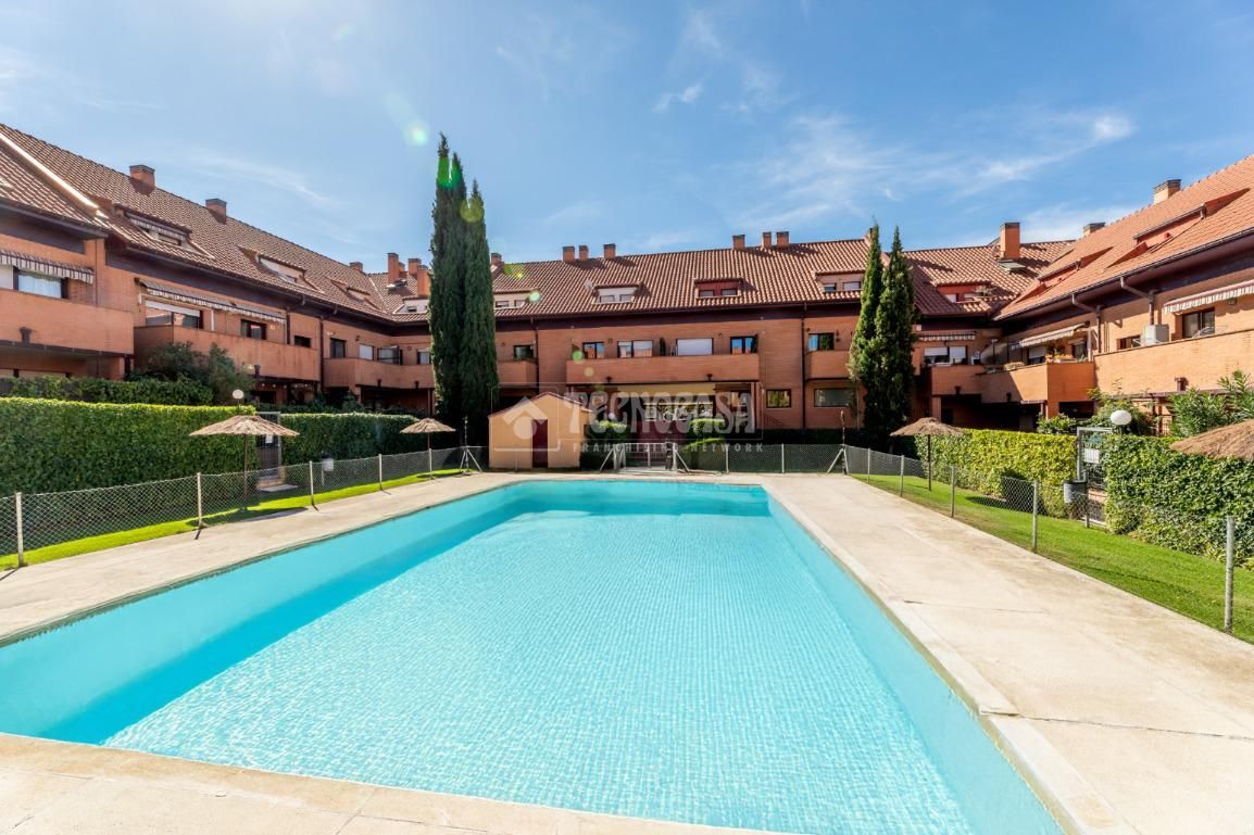 Jardín de Casa adosada en venta en Torrelodones con Calefacción, Jardín privado y Terraza