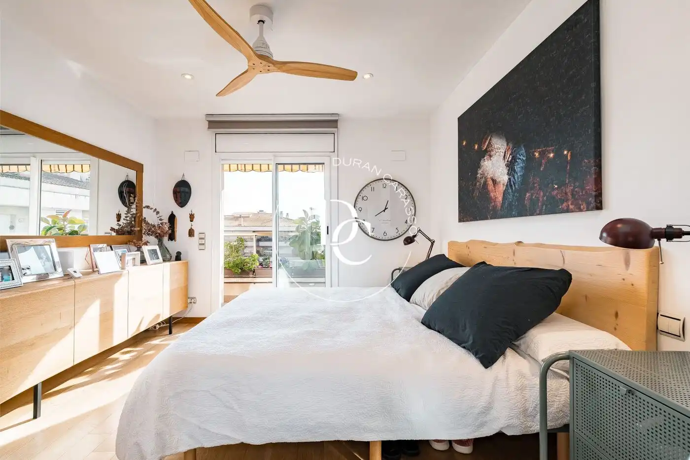 Habitación de Ático en venta en Vilanova i la Geltrú con Aire acondicionado, Calefacción y Trastero