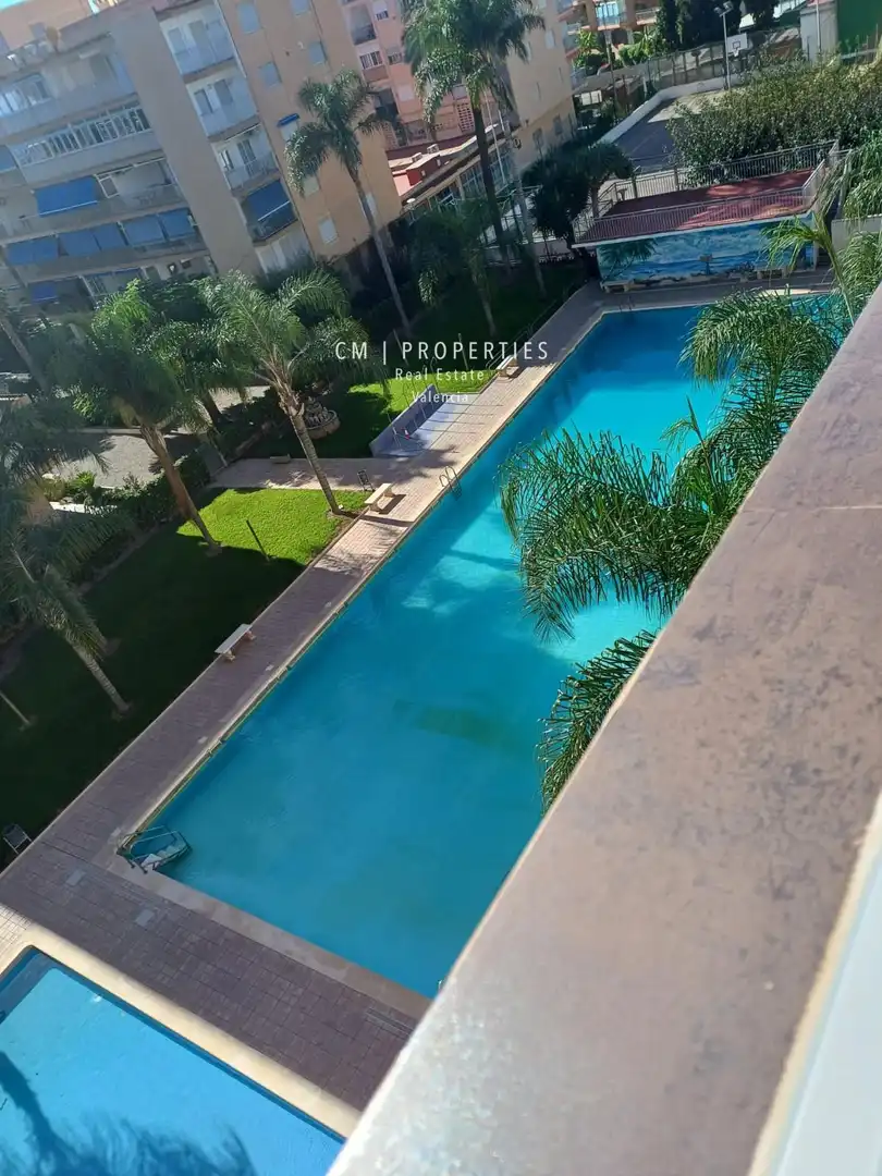 Piso con terraza en alquiler en Caravel-Les 1, imagen 2