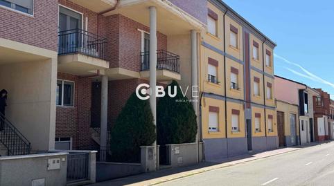 Foto 3 de Casa adosada en venta en Leon, Valencia de Don Juan, León