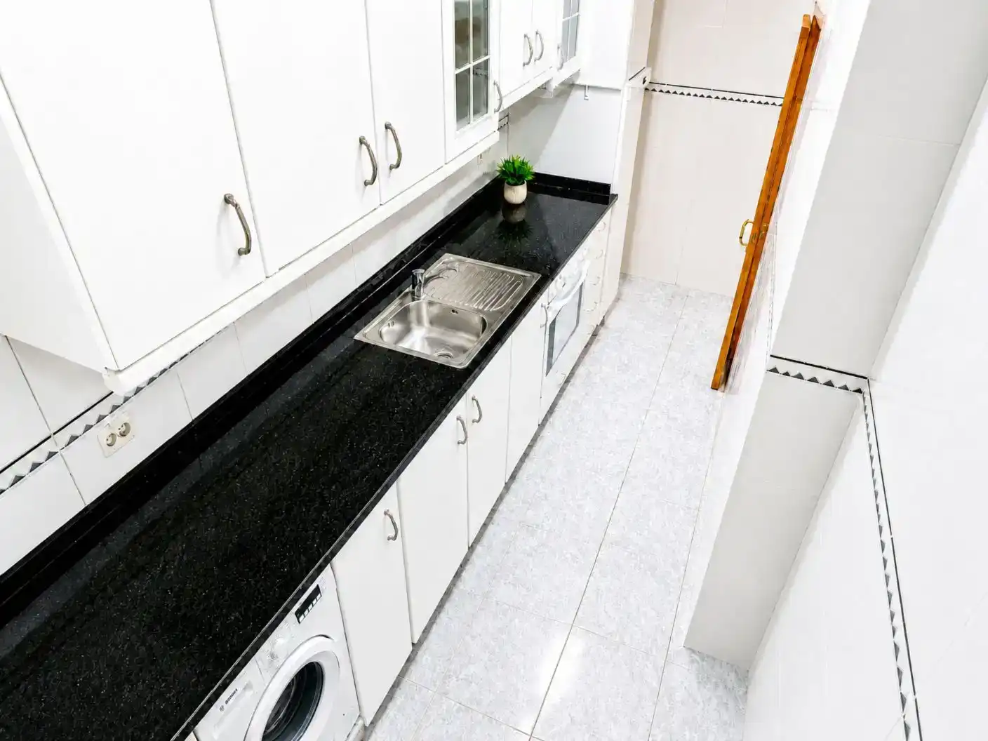 Küche von Wohnung zum Verkauf in Esplugues de Llobregat