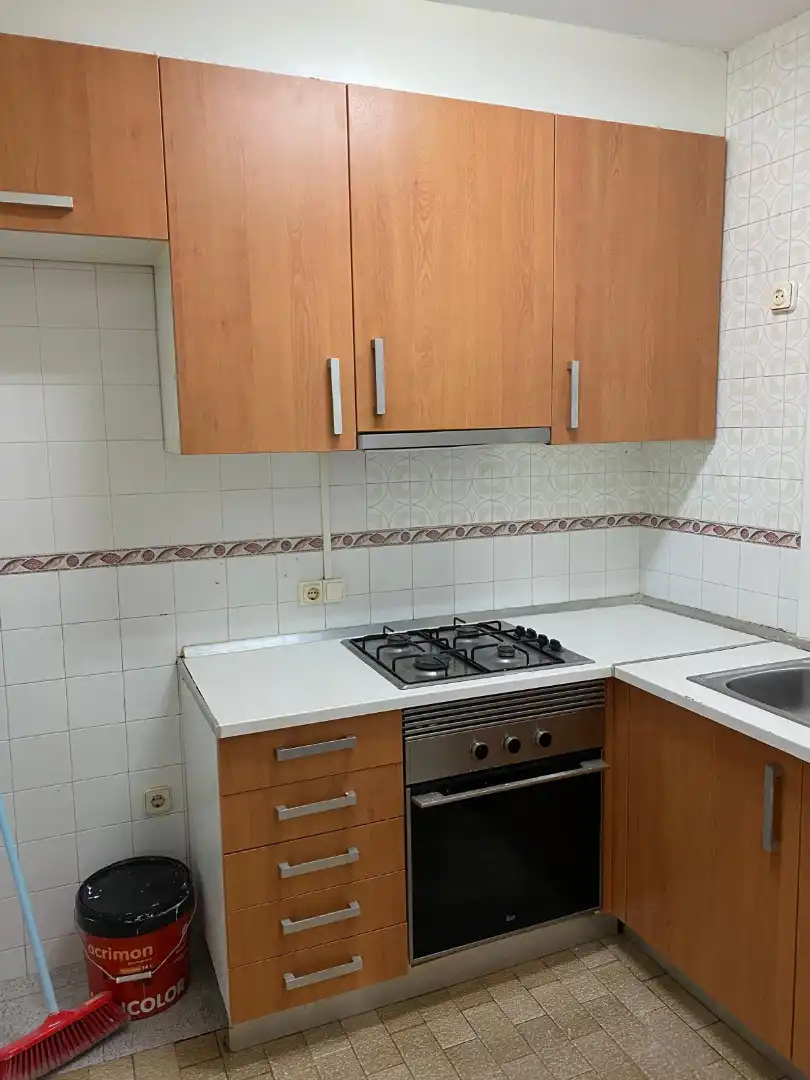Appartamento con terrazza in vendita a Carrer de la Conca de Tremp, imagen 16
