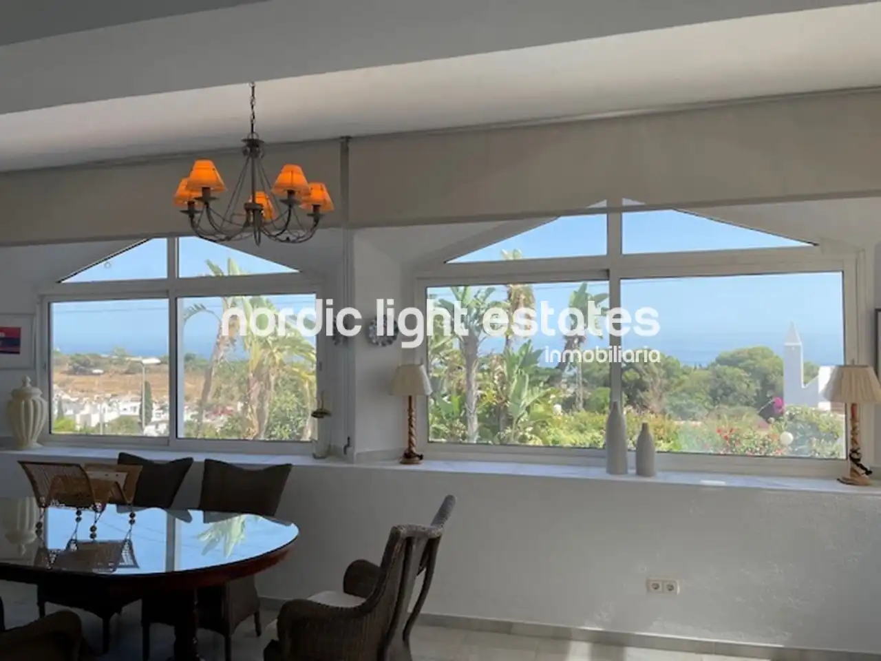 Vista exterior de Casa o chalet en venta en Nerja con Terraza, Trastero y Piscina
