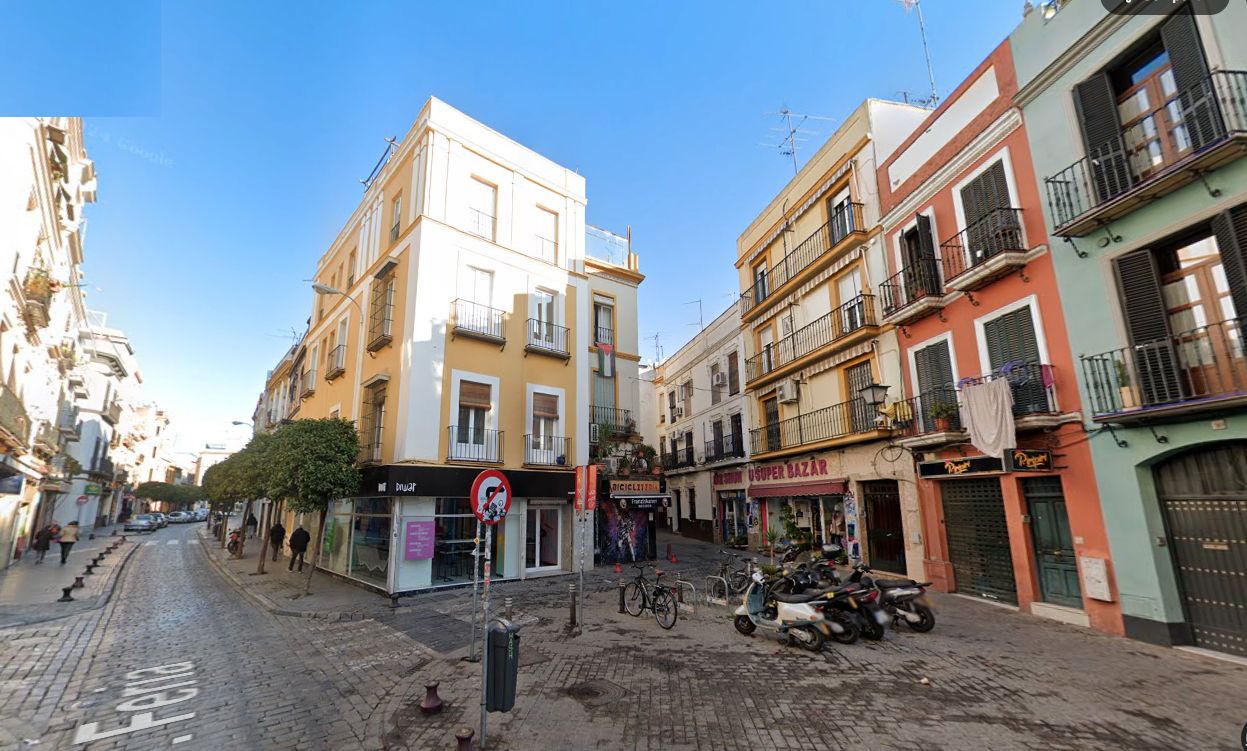 Exterior view of Flat for sale in  Sevilla Capital  with Air Conditioner, Heating and Storage room