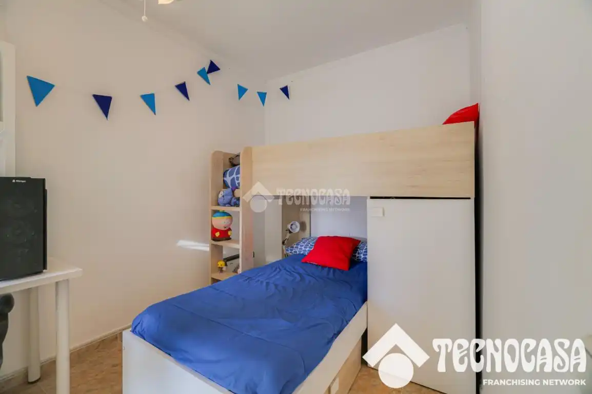 Dormitori de Àtic en venda en Sant Feliu de Codines amb Terrassa i Moblat