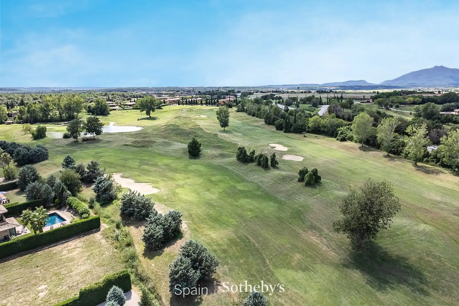 Casa o xalet en venda en Navata amb Aire condicionat, Jardí privat i Terrassa