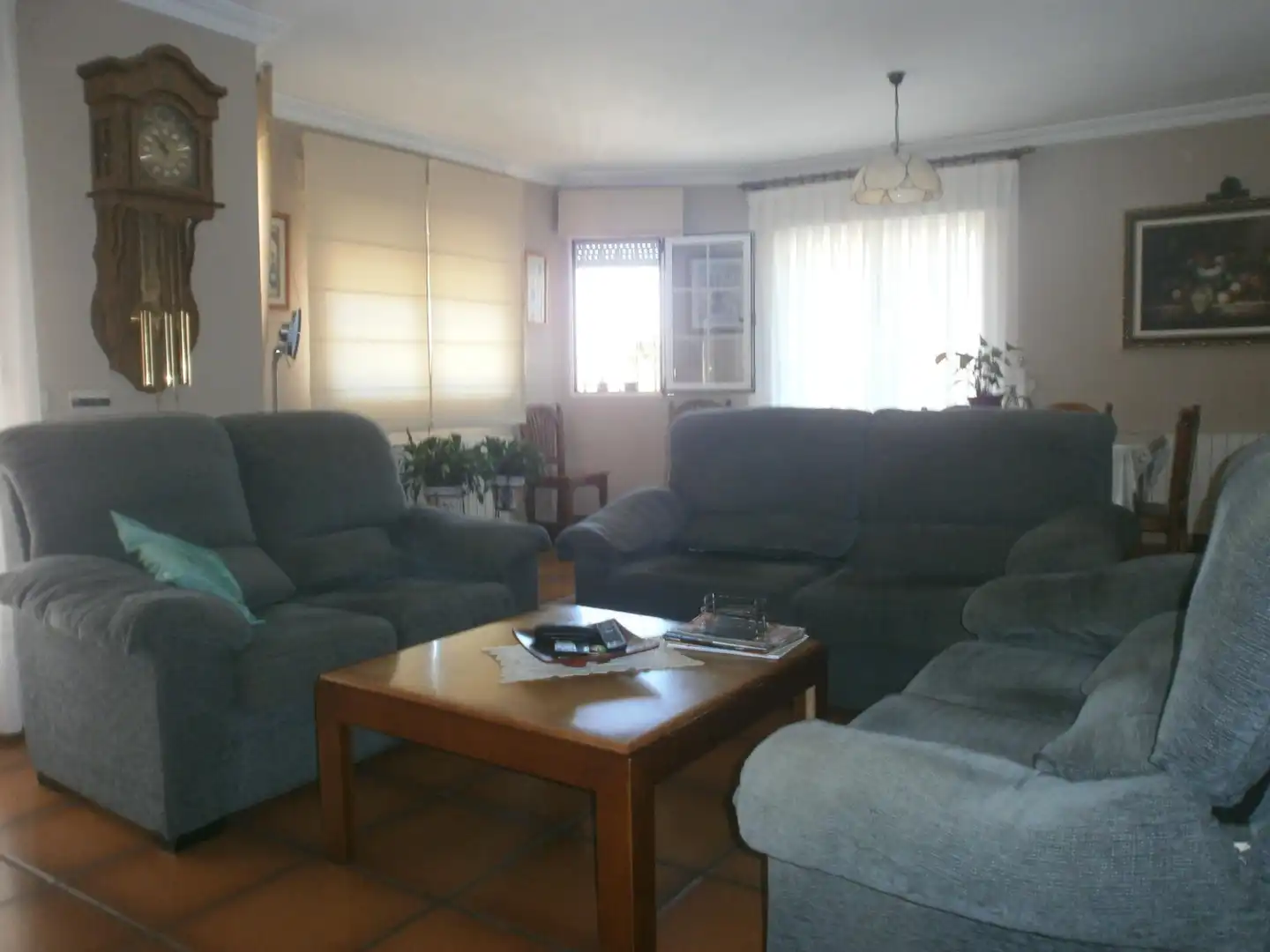 Sala d'estar de Casa o xalet en venda en La Lastrilla  amb Calefacció, Jardí privat i Terrassa