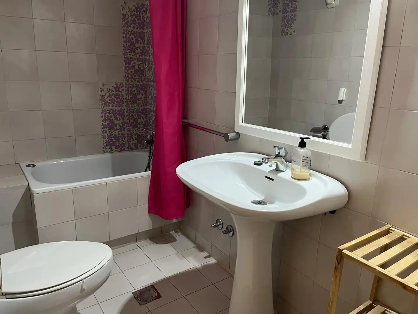 Bathroom of Flat for rent in Almansa  with Heating, Terrace and Furnished