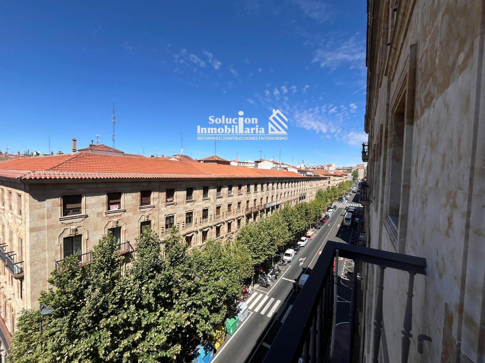 Vista exterior de Piso en venta en Salamanca Capital con Calefacción y Amueblado