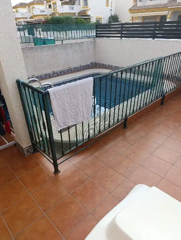 Chalet con piscina en venta en Daya Nueva, imagen 2