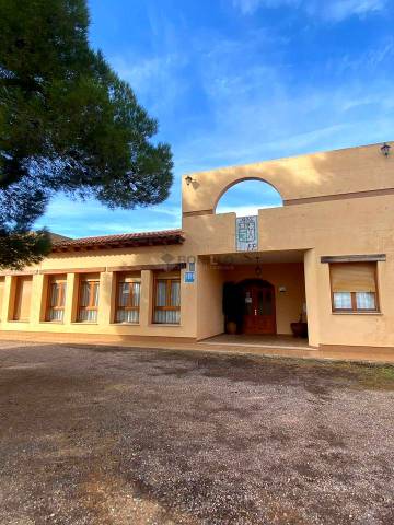 Edificio en Venta en Estación Mora en Albentosa