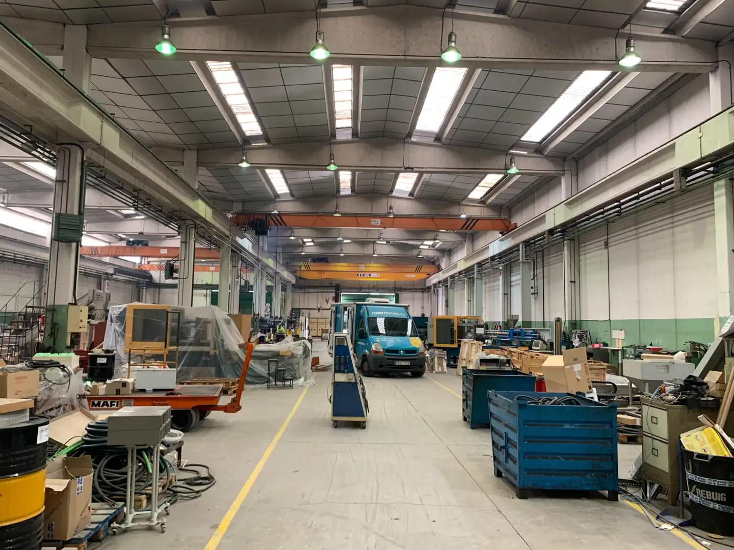 Nave industrial de alquiler en Barcelona con Alarma