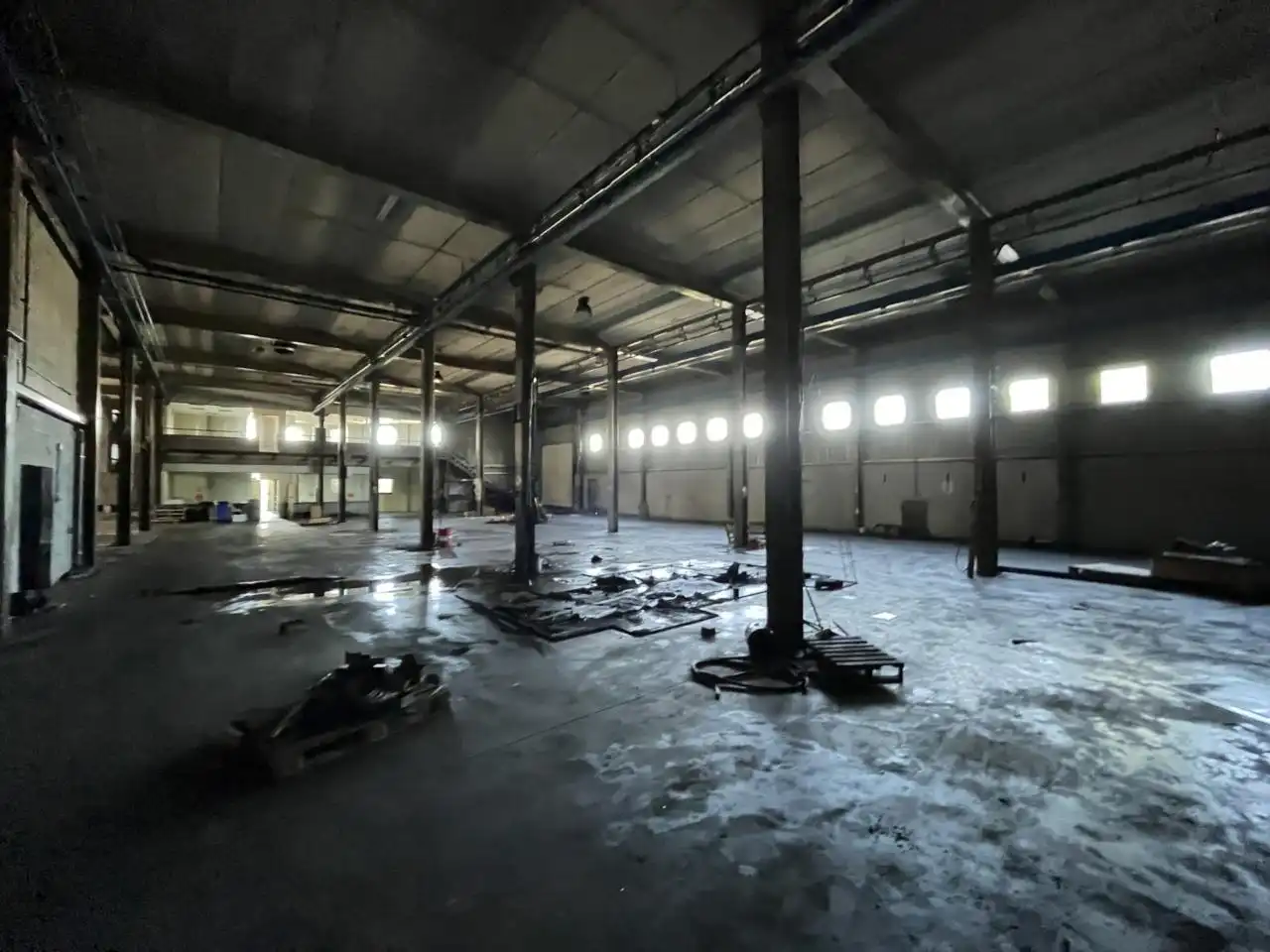 Nave industrial en venta en Manlleu con Alarma