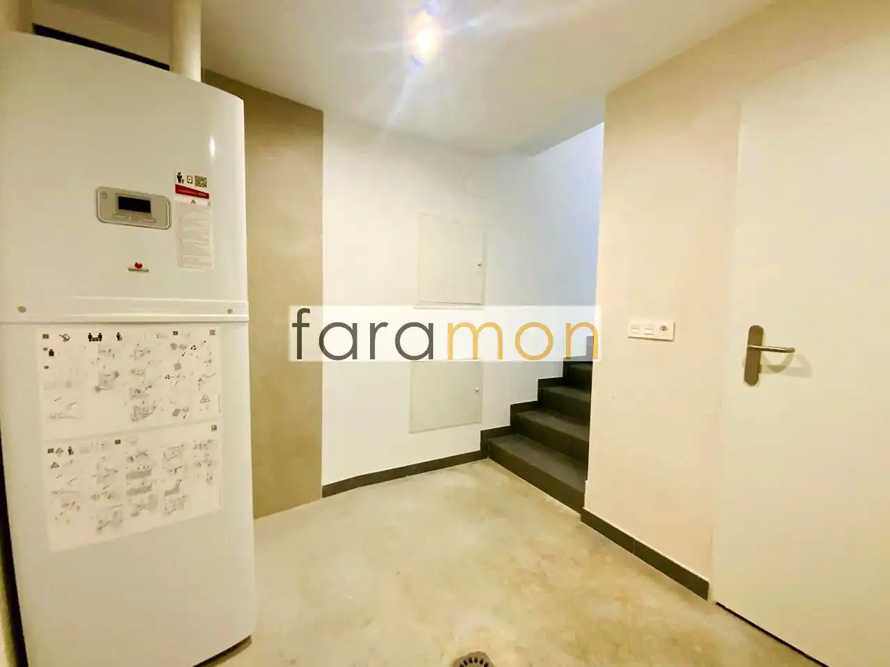 Casa adosada en venta en Nigrán con Calefacción, Jardín privado y Terraza
