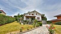 Außenansicht von Haus oder Chalet zum verkauf in Laguna de Duero mit Heizung, Privatgarten und Terrasse