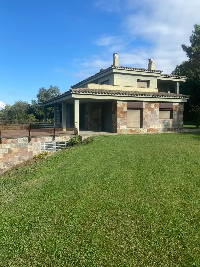 Jardín de Casa o chalet en venta en Bescanó con Calefacción, Jardín privado y Parquet