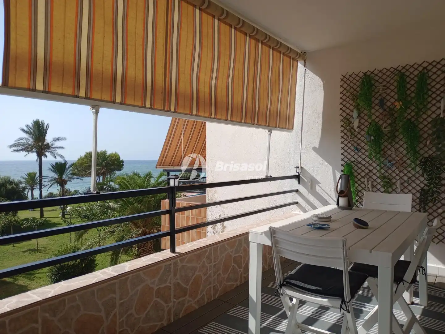 Apartamento con piscina en venta en Miami Platja