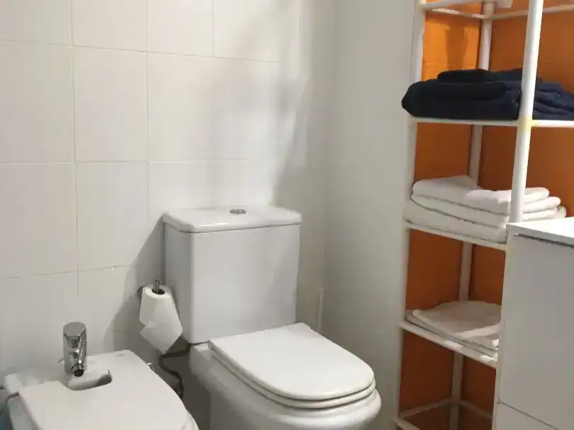 Badezimmer von Wohnung zur untervermieten in Tetuán