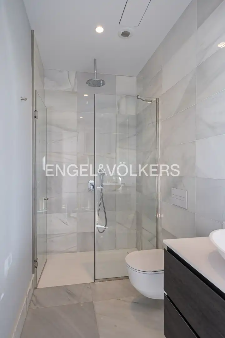 Baño de Ático en venta en Madrid con Aire acondicionado, Calefacción y Terraza