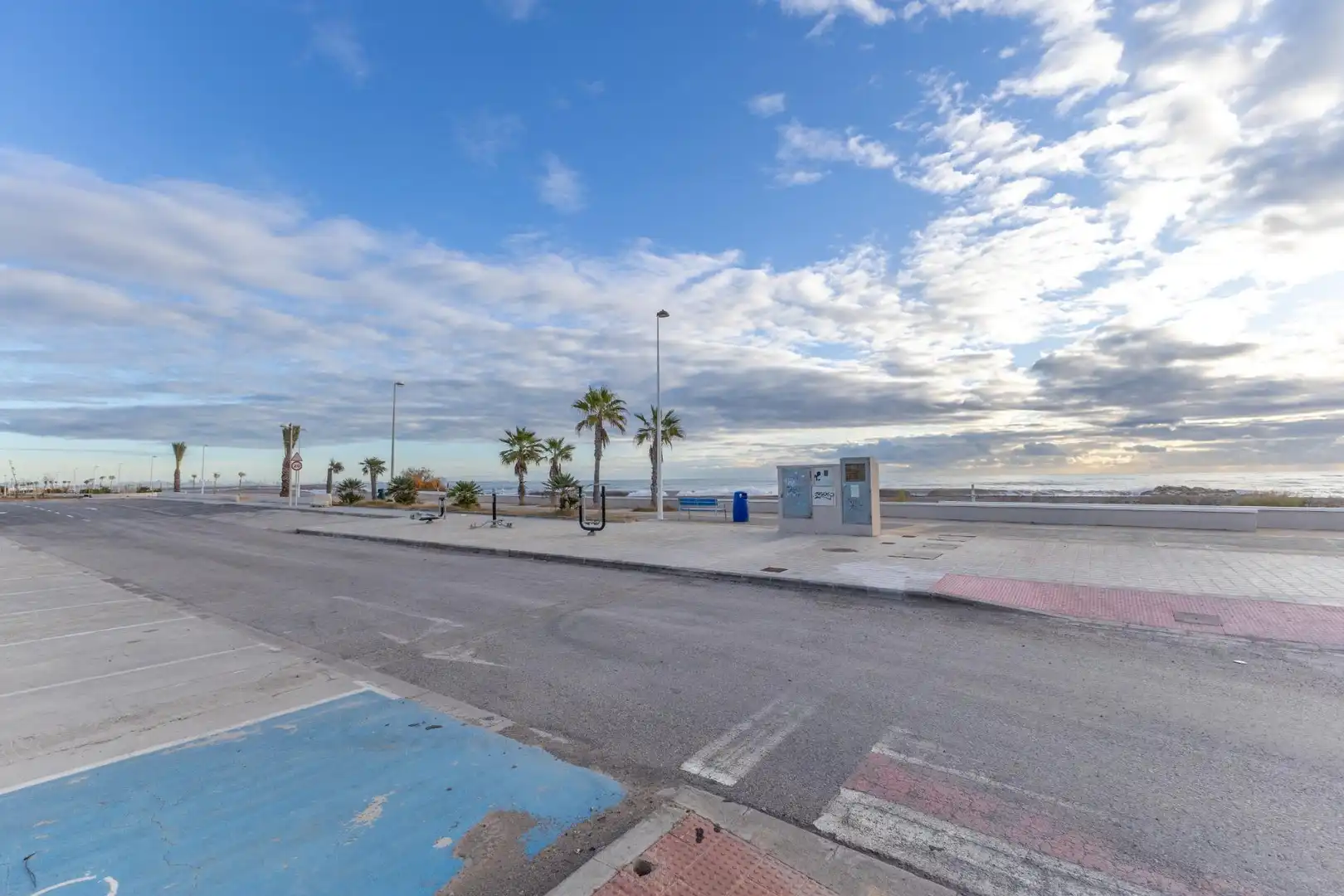 Vista exterior de Apartamento en venta en El Puig de Santa Maria con Aire acondicionado, Calefacción y Amueblado