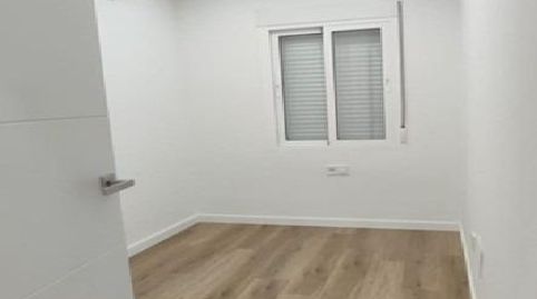 Foto 3 de Piso en venta en Calle Antonio Rubio Torres, Puerto Deportivo, Fuengirola