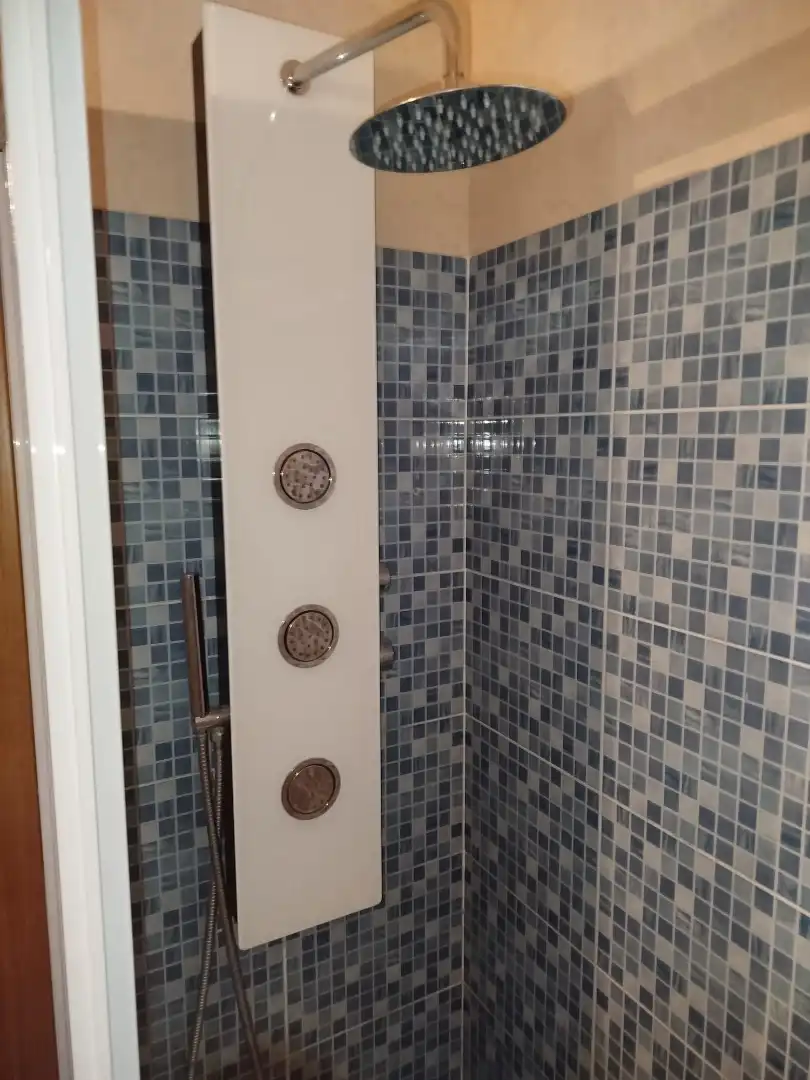 Baño de Piso en venta en Badalona con Aire acondicionado, Amueblado y Horno