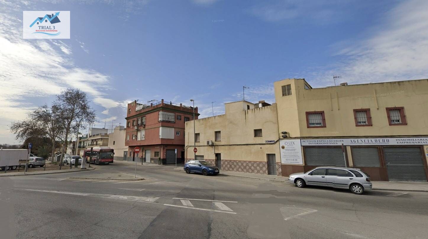 Vista exterior de Pis en venda en  Sevilla Capital