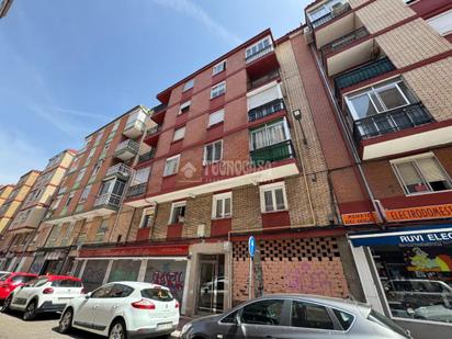 Exterior view of Flat for sale in Valladolid Capital  with Heating