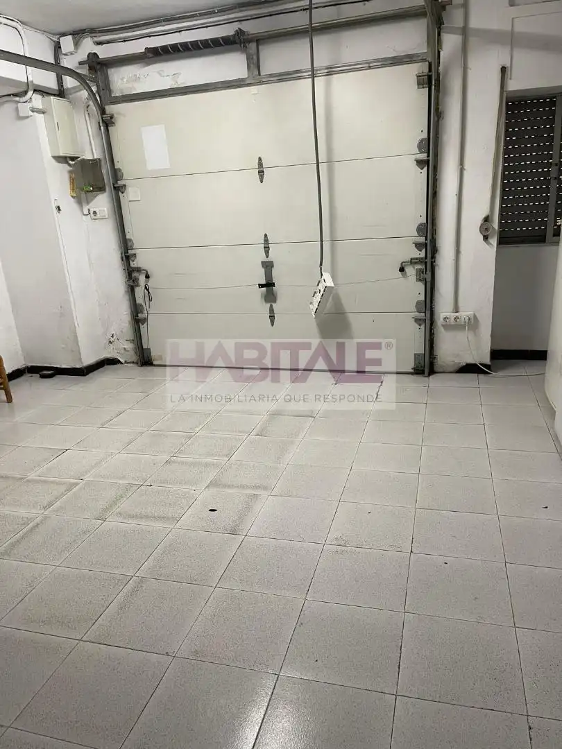 Parking de Casa adosada en venta en Xàtiva con Terraza y Trastero