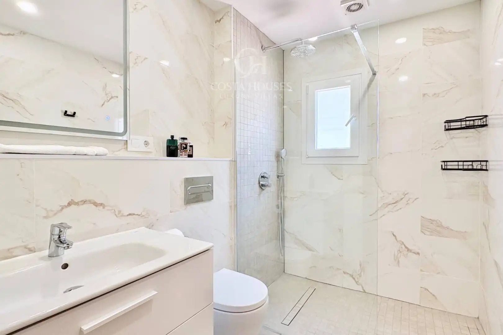 Baño de Casa o chalet en venta en Benissa con Aire acondicionado, Calefacción y Jardín privado