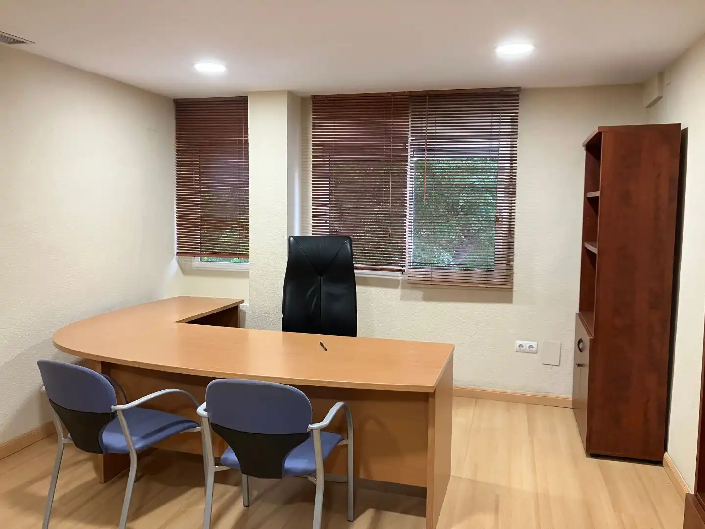 Office for rent in Alicante / Alacant  with Air Conditioner and Heating