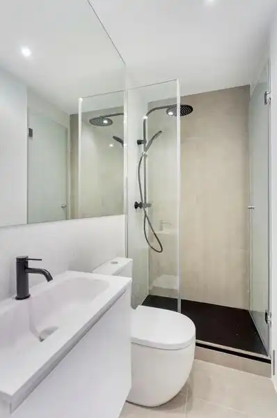 Bathroom of Duplexes for sale in Madrid  with Air Conditioner and Heating