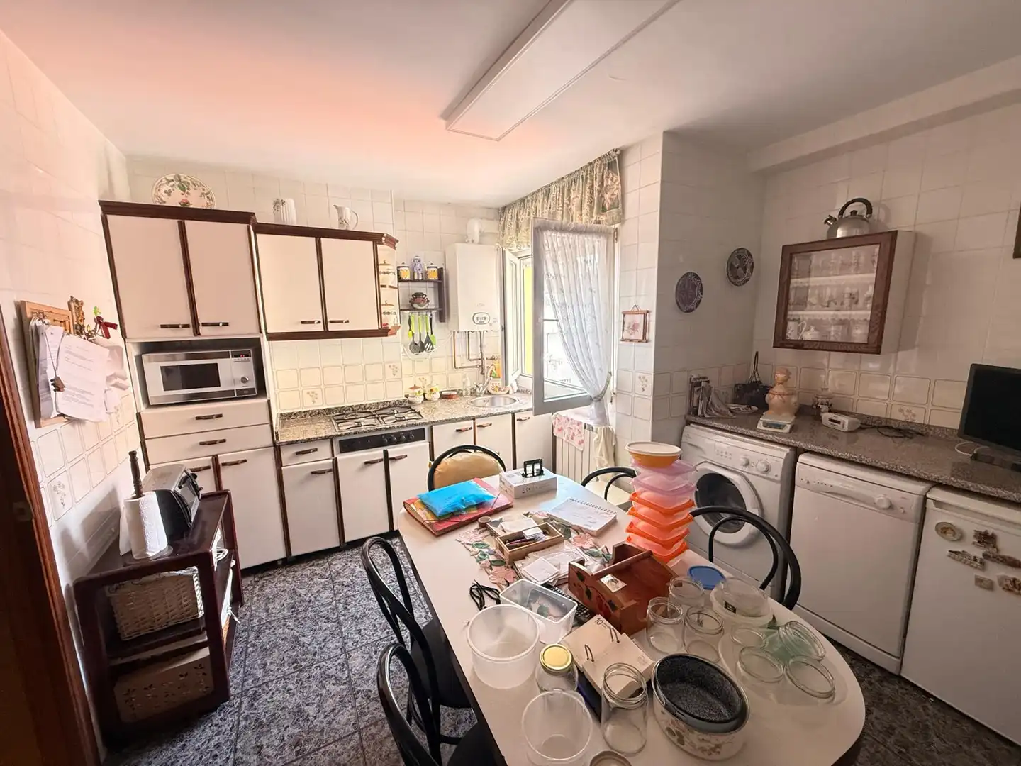 Cocina de Piso en venta en Gijón  con Calefacción