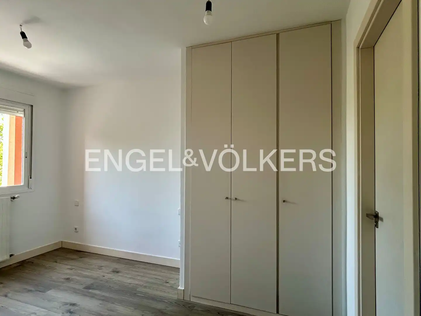 Bedroom of Flat for sale in Alcobendas  with Heating, Storage room and Swimming Pool