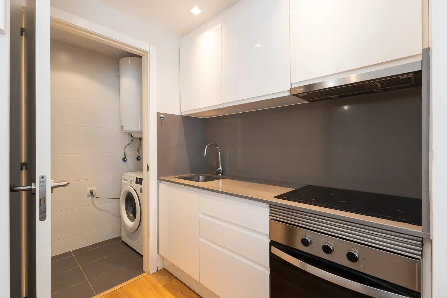 Cocina de Piso de alquiler en Valencia con Aire acondicionado, Calefacción y Jardín privado