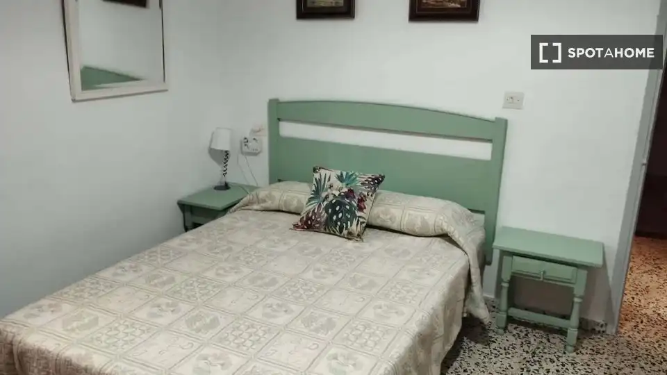 Habitación de Apartamento para compartir en Dúrcal con Aire acondicionado, Terraza y Amueblado