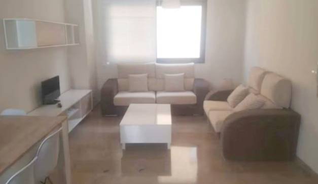 Piso en Alquiler en Calle el Guerra, 10 en La Cruz