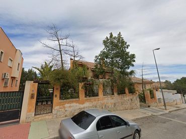 Casa amb jardí en venda a SANTA BARBARA 43