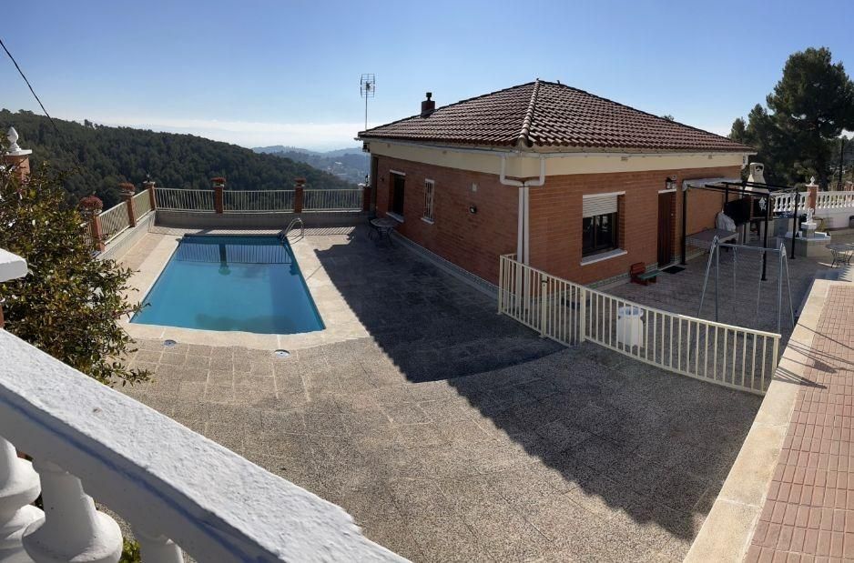 Piscina de Casa o xalet en venda en Font-rubí amb Calefacció, Jardí privat i Piscina