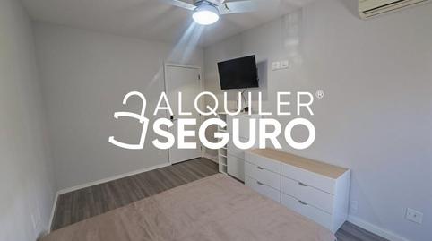 Foto 2 de Piso de alquiler en Claudio Sanchez Albornoz, Campamento,  Madrid Capital