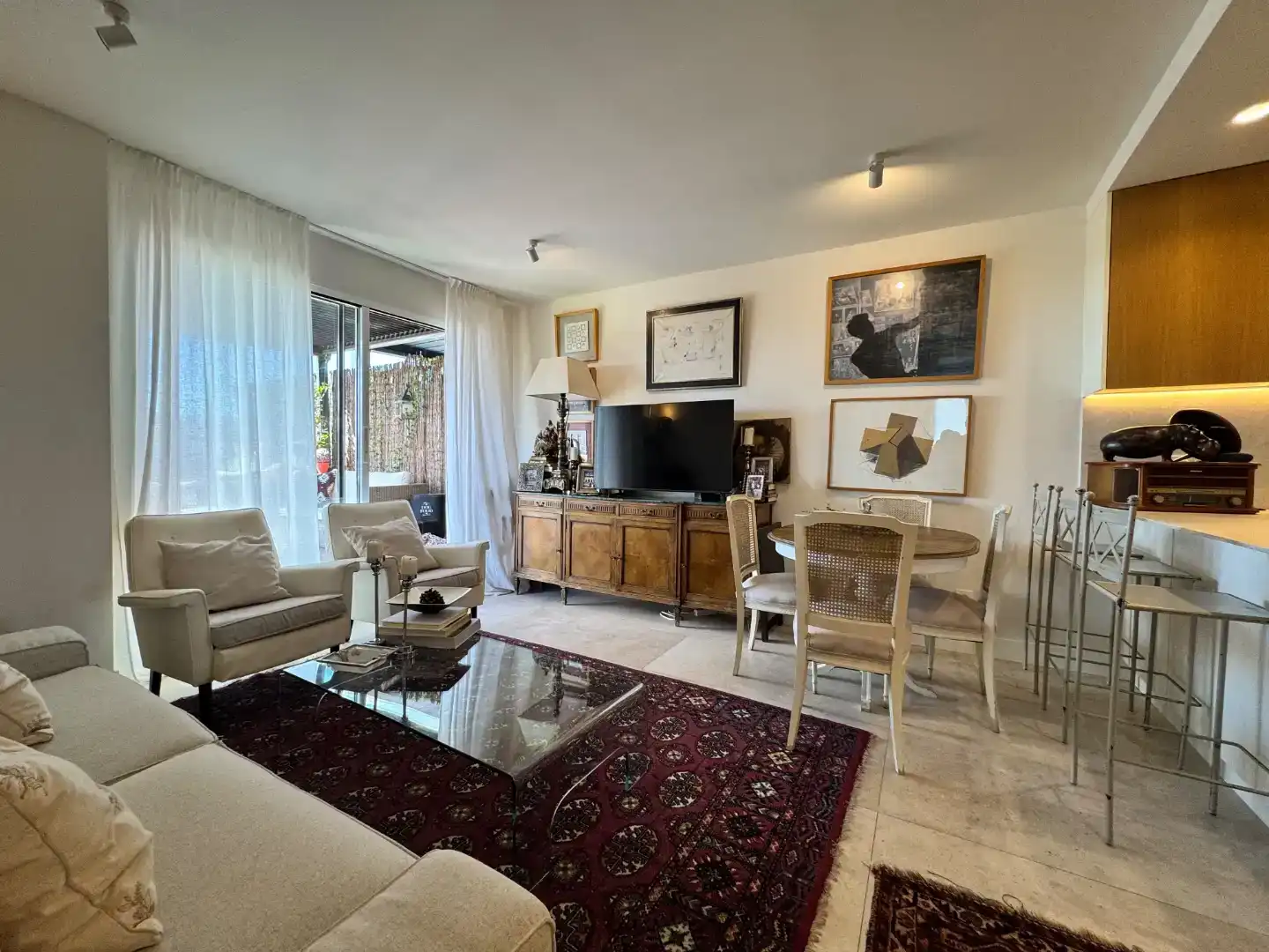 Sala d'estar de Àtic en venda en  Madrid Capital amb Piscina i Balcó