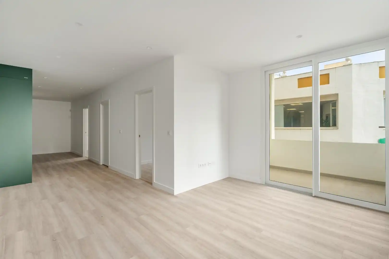 Flat with terrace for sale in Plaza Nogalera, imagen 5