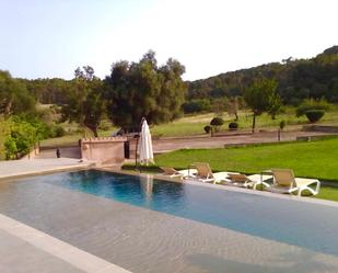 Swimming pool of Country house to rent in Montuïri  with Air Conditioner and Swimming Pool