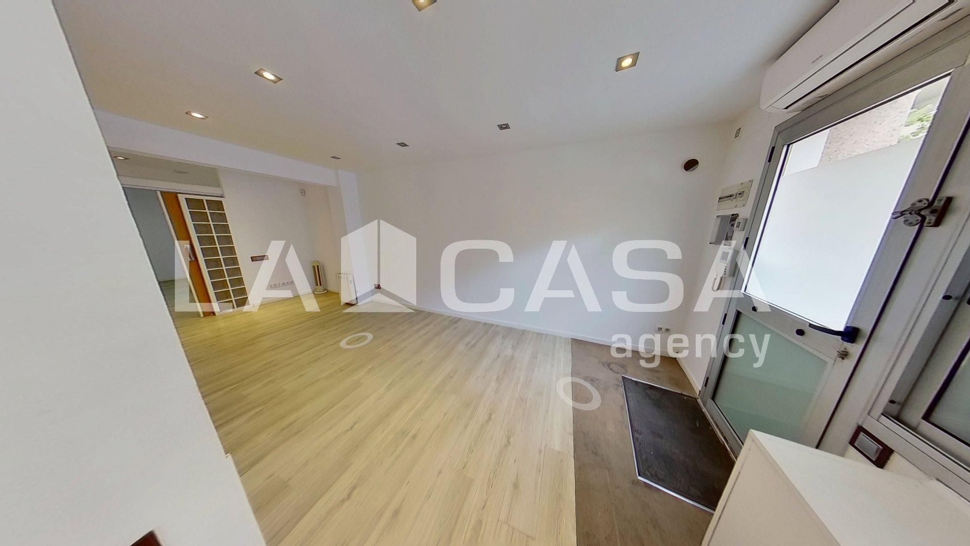 Planta baja for sale in  Barcelona Capital