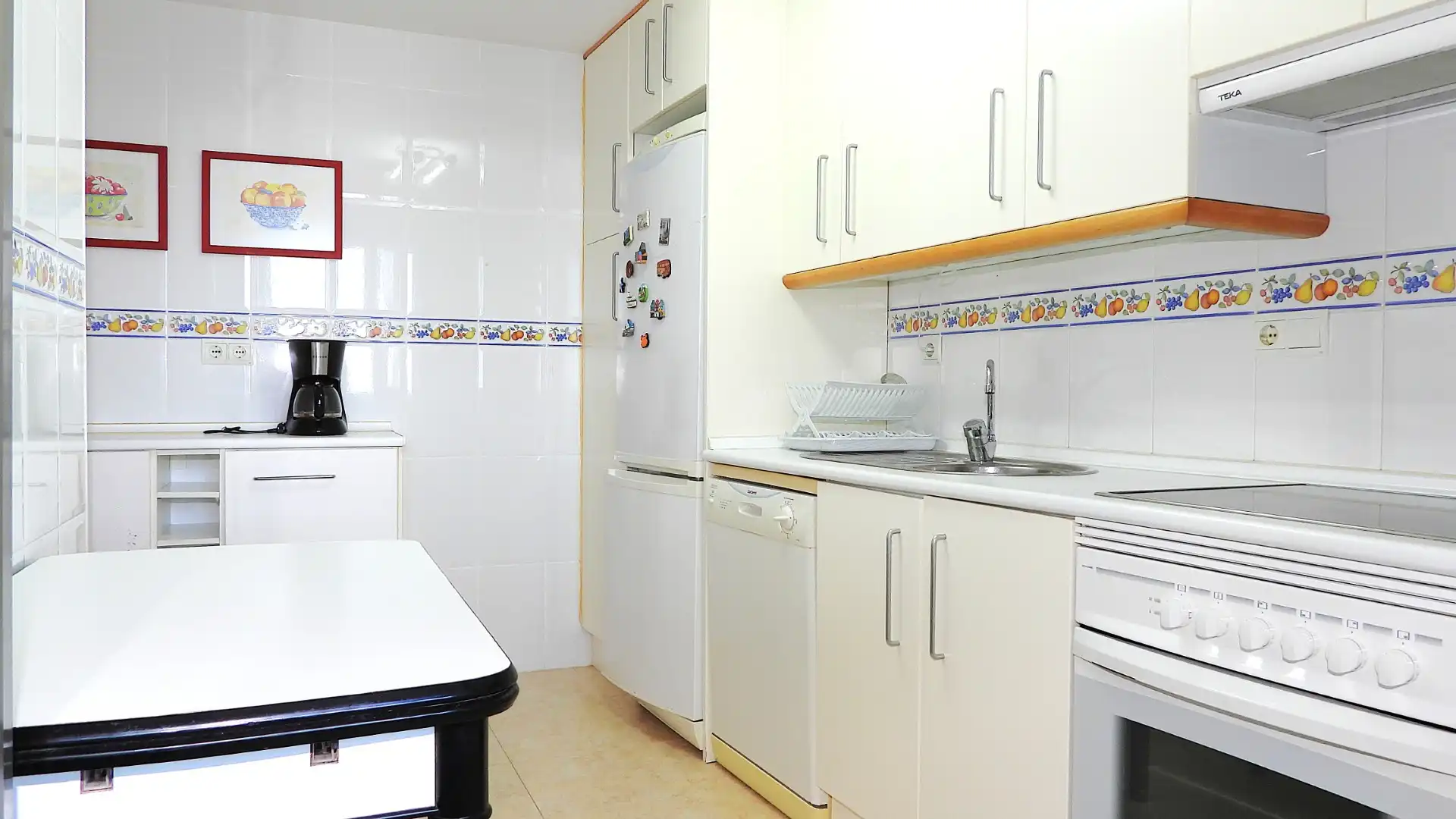 Cocina de Apartamento en venta en La Manga del Mar Menor con Calefacción, Terraza y Amueblado